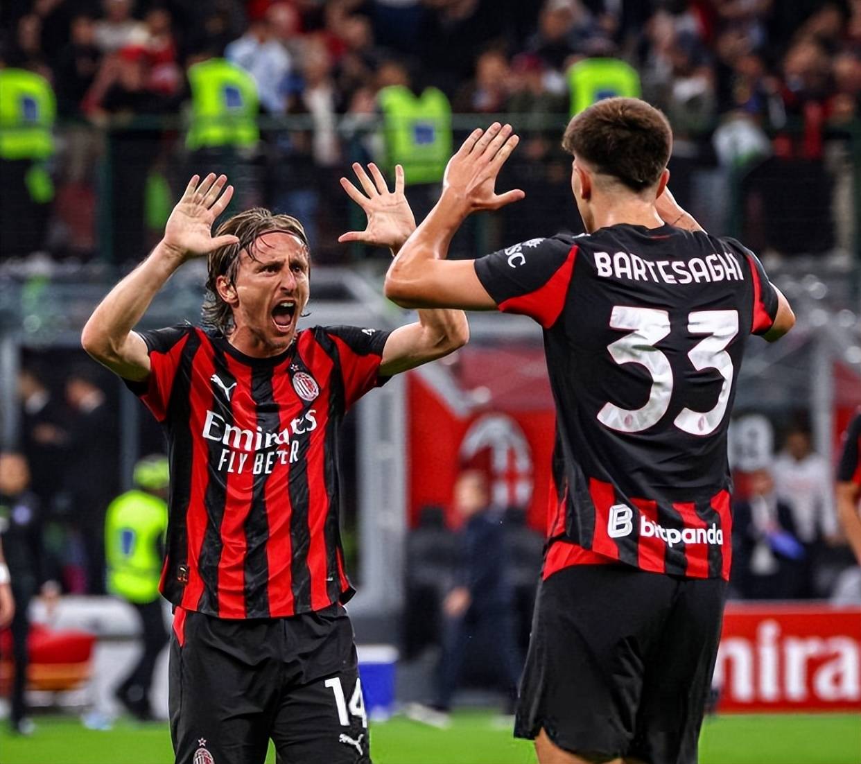 拉菲尼亚归来，巴萨重振雄风