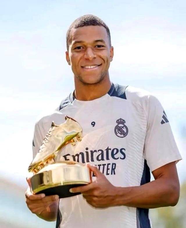 基米希：球队上半场表现不错，卡尔理应入选德国国家队