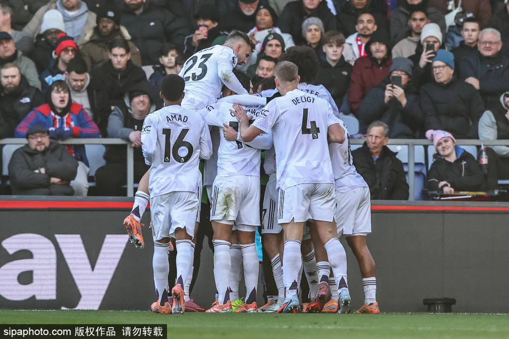 记者：曼联、尤文、国米有意埃德松，亚特兰大要3000-4000万